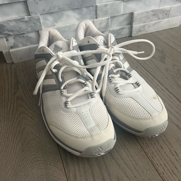 Adidas Barricade Women’s tennis shoes, new - Picture 3 of 4